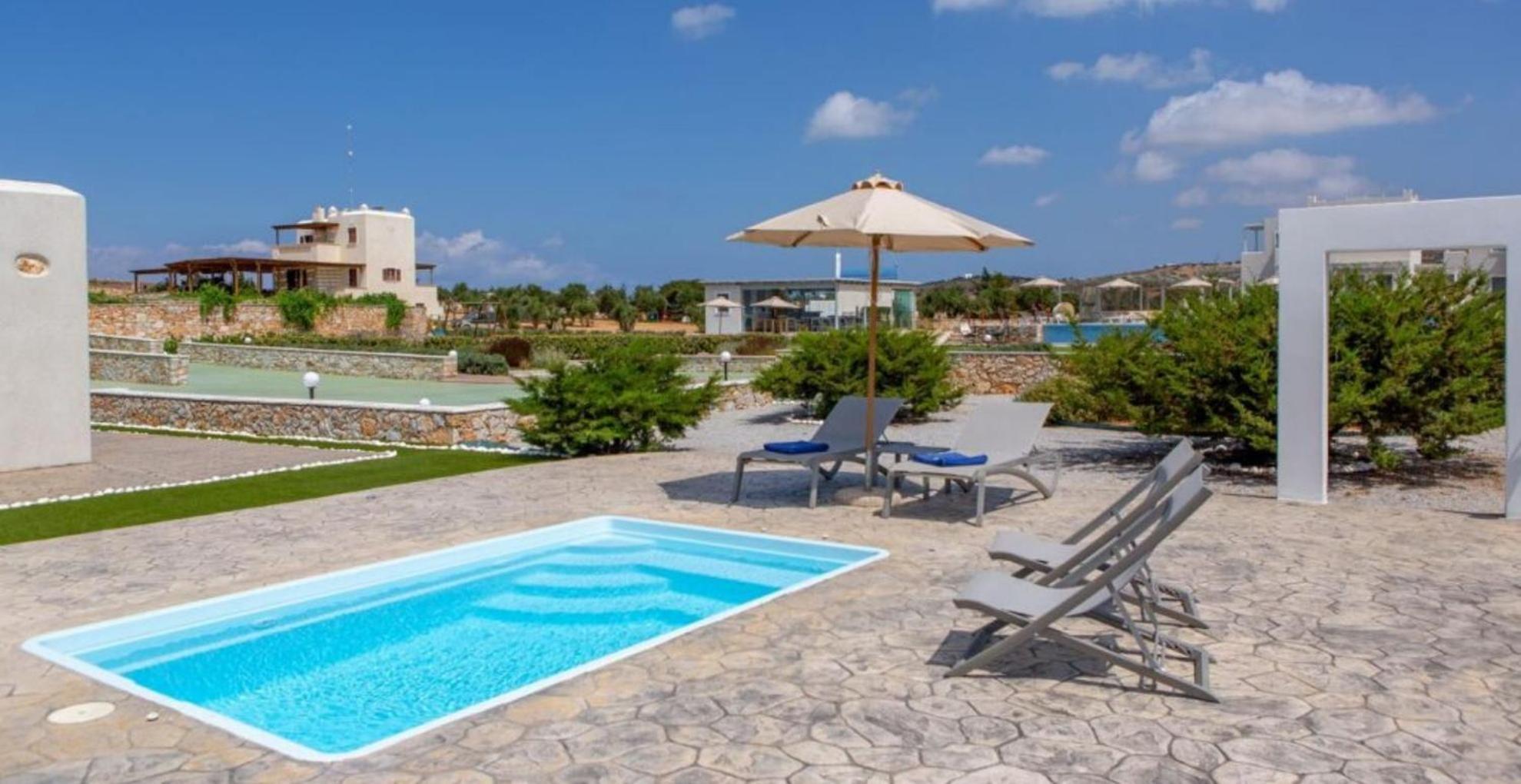 Sun And Moon Villas Pirgaki  Buitenkant foto